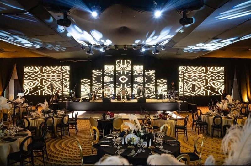 Light-Up-Colombian-Hotel-Year-End-Party-3.jpg