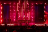 Bee-eyes Wash Lights in Weibo Night Party 01